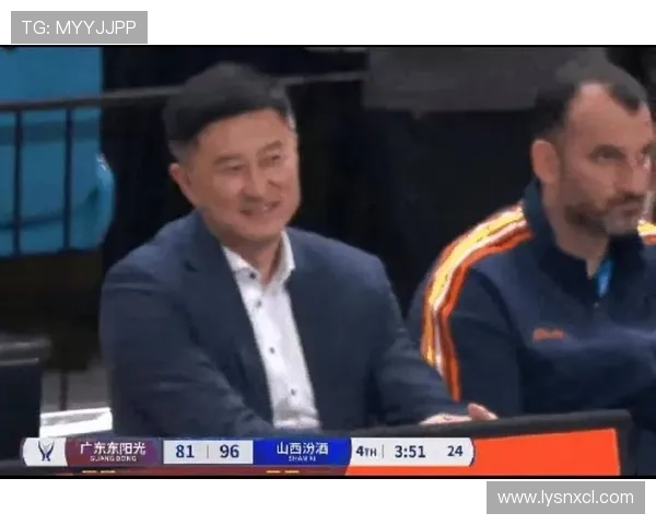 杜锋激活张皓嘉防守威尔斯拉满 杜锋激活张皓嘉防守威尔斯拉满