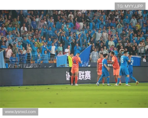 杨希首球克雷桑弯刀破门 泰山战平海港